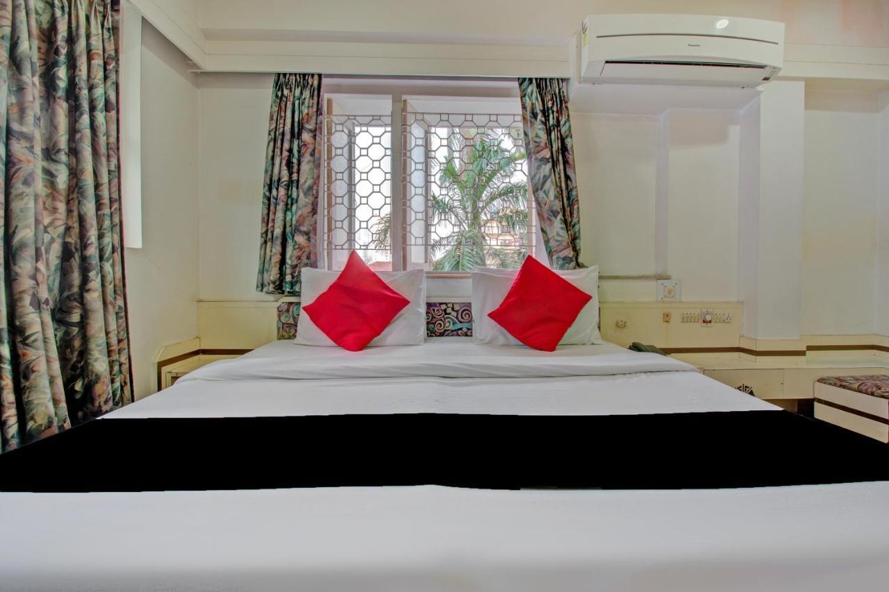 Capital O 76484 Hotel Balwas International Βομβάη Εξωτερικό φωτογραφία