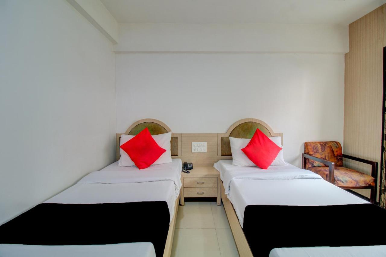 Capital O 76484 Hotel Balwas International Βομβάη Εξωτερικό φωτογραφία